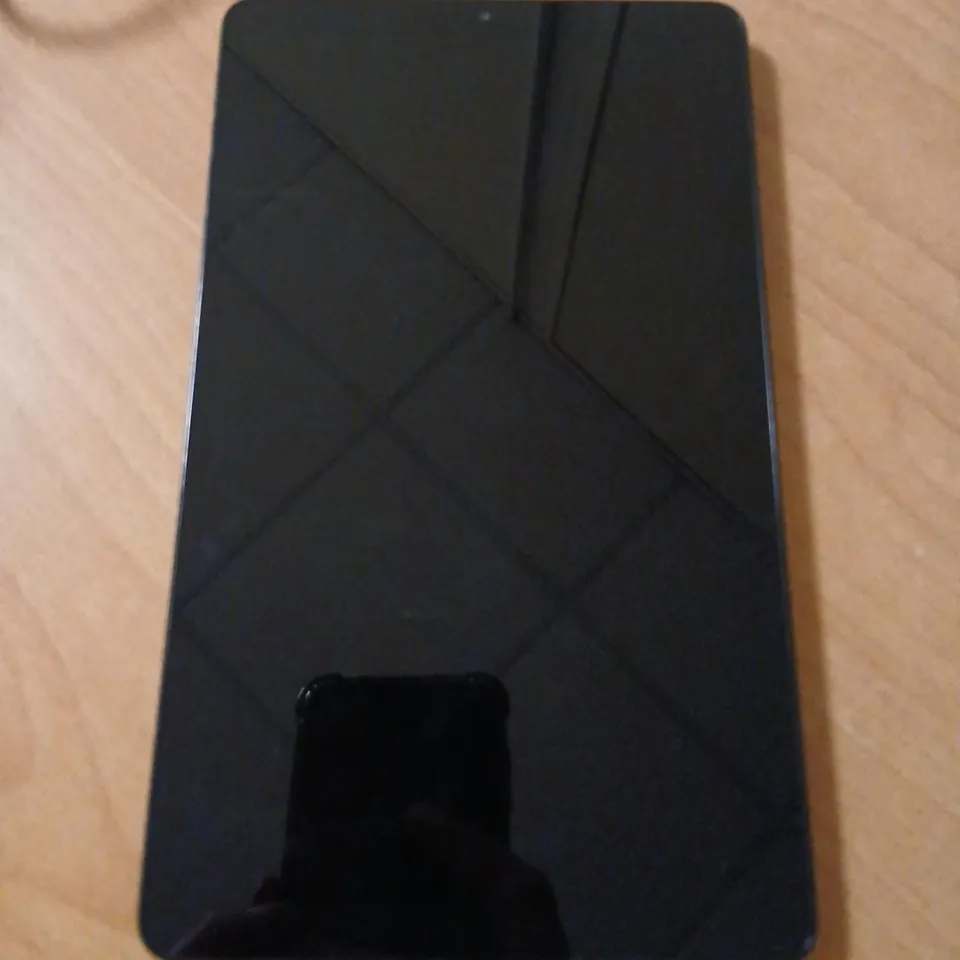 SAMSUNG TABLET SM-X110 64GB – BLACK