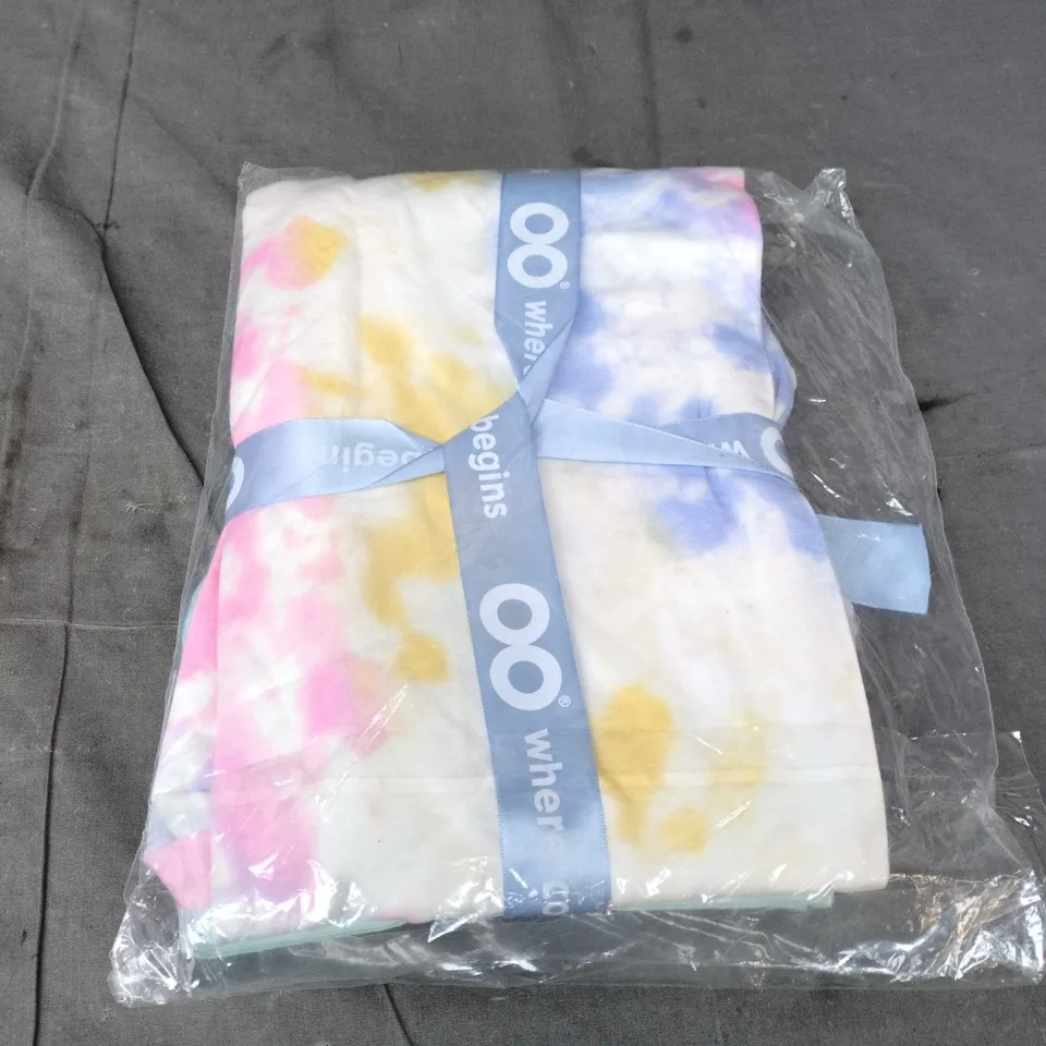 PASTEL TIE-DYE OODIE NIGHTWEAR
