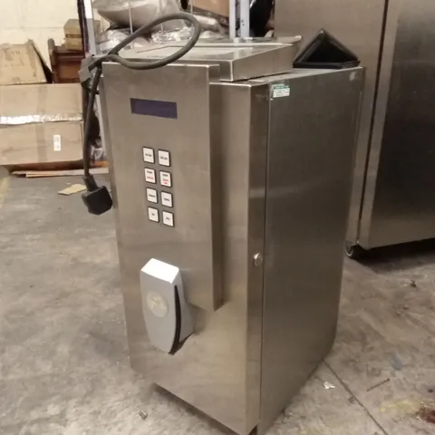 AEQUATOR + COFFEE MACHINE