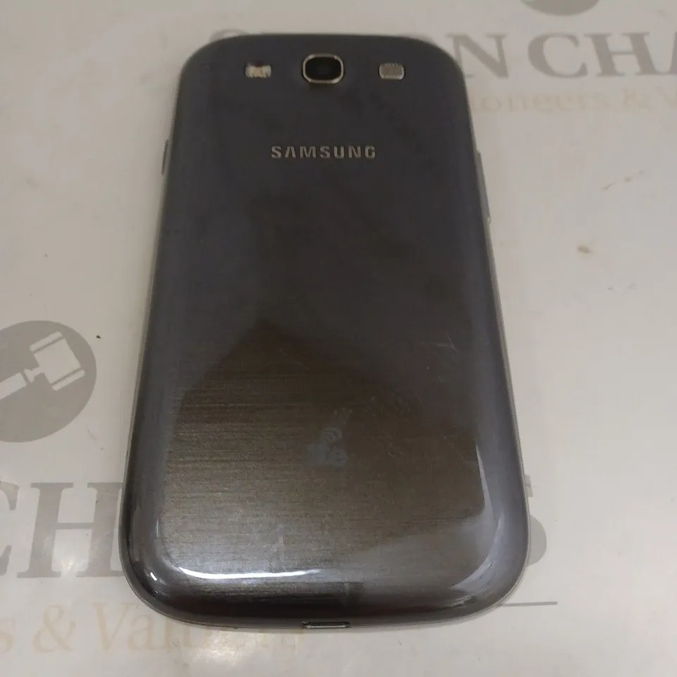 SAMSUNG MOBILE PHONE - NO BATTERY