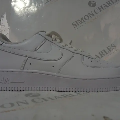 PAIR OF NIKE AIR FORCE 1 SHOES IN WHITE UK SIZE 9