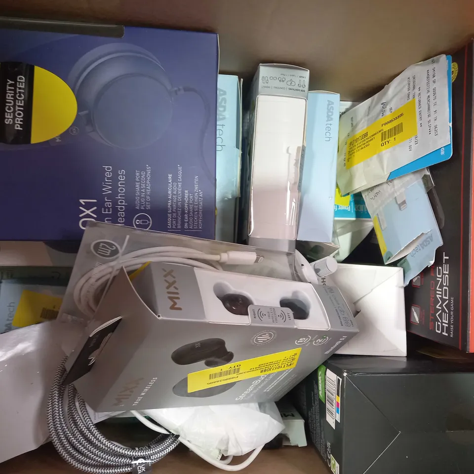 BOX OF APPROXIMATELY 20 ASSORTED ELECTRICAL ITEMS TO INCLUDE ASDA TECH TRUE WIRELESS EARBUDS, ASDA TECH PERSONAL CD PLAYER, ASDA TECH PORTABLE STEREO BLUETOOTH SPEAKER, ETC