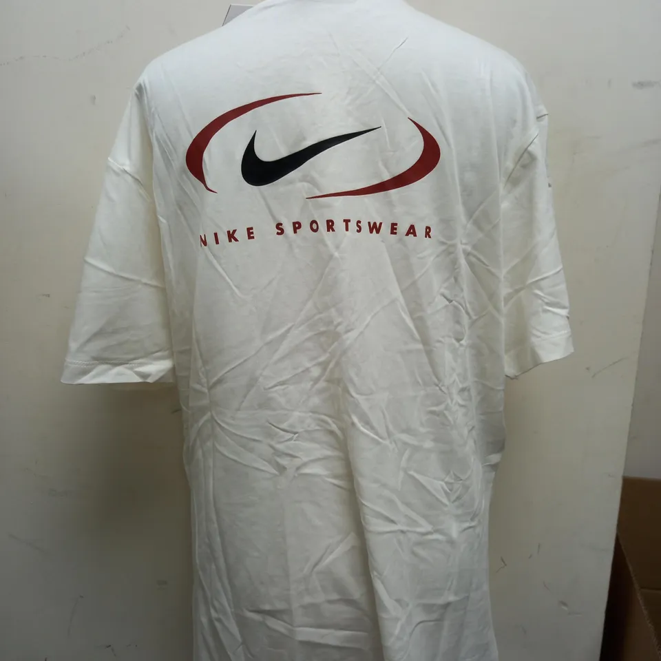 WOMENS NIKE SPORTSWEAE WHITE T-SHIRT - SIZE MEDIUM