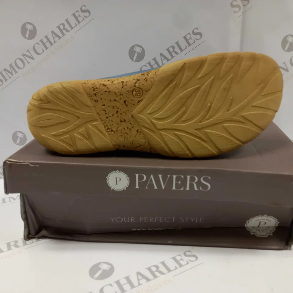 BOXED PAIR OF PAVERS LEATHER MULE WEDGE SANDALS UK SIZE 6 
