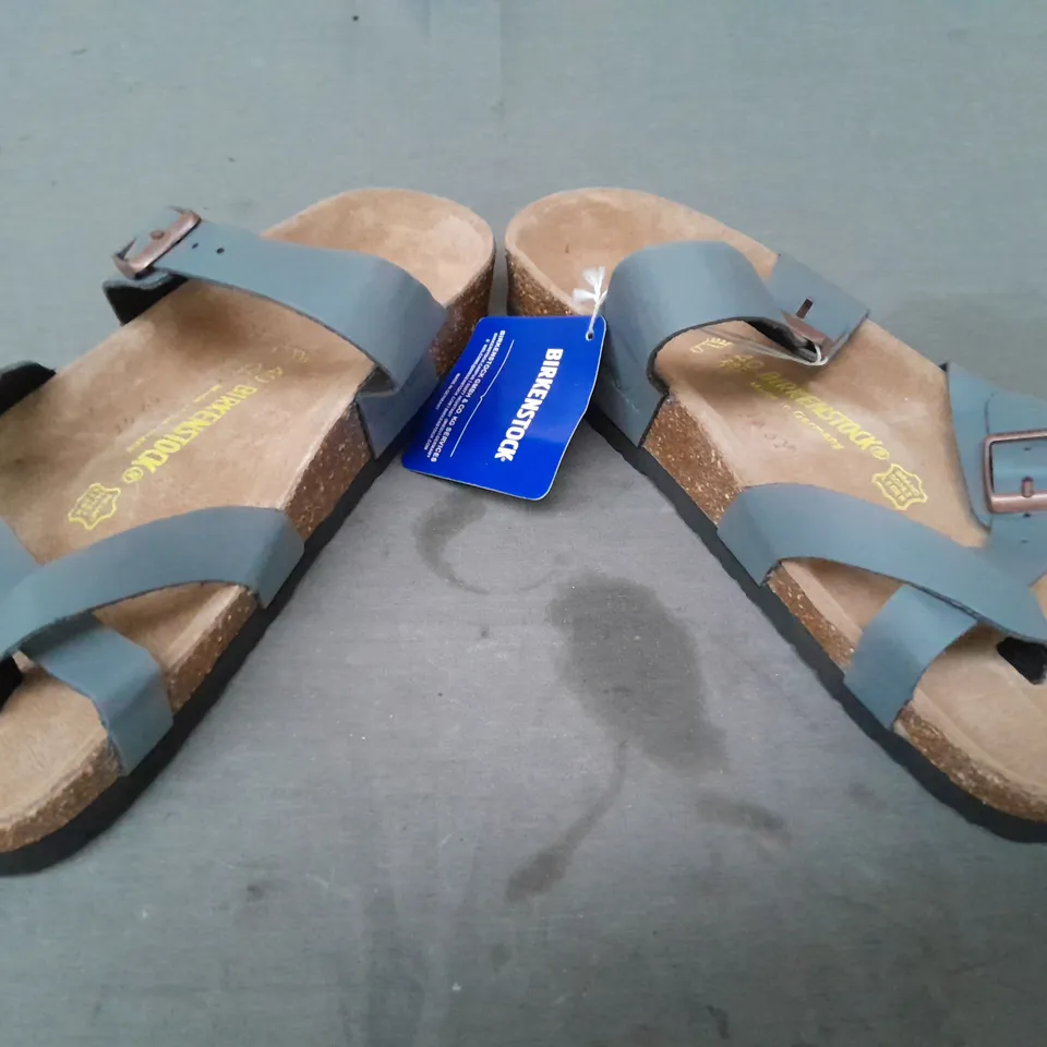 BOXED PAIR OF BIRKENSTOCK SANDALS IN GREY EU SIZE 40