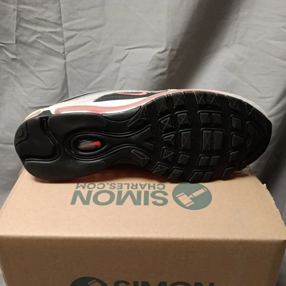 NIKE AIR BLACK/GREY/RED SIZE 11