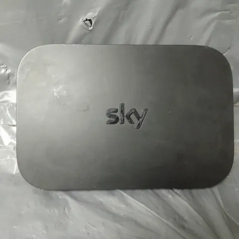 SKY EM150 Q MINI BOX