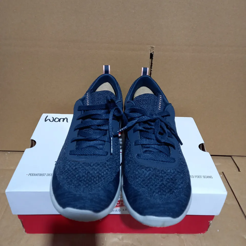 SKECHERS ARCH FIT NAVY TRAINERS, UK SIZE 5.5