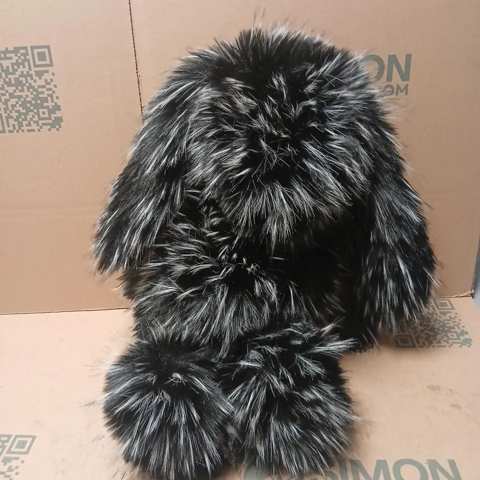 JELLYCAT LONDON PLUSH RABBIT – BLACK & GREY SHAGGY SOFT TOY 