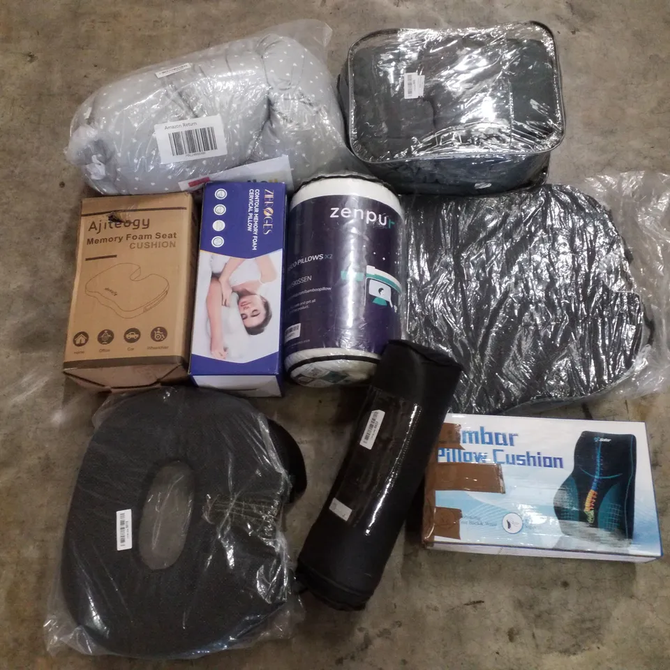 PALLET CONTAINING ASSORTED PILLOWS & CUSHIONS