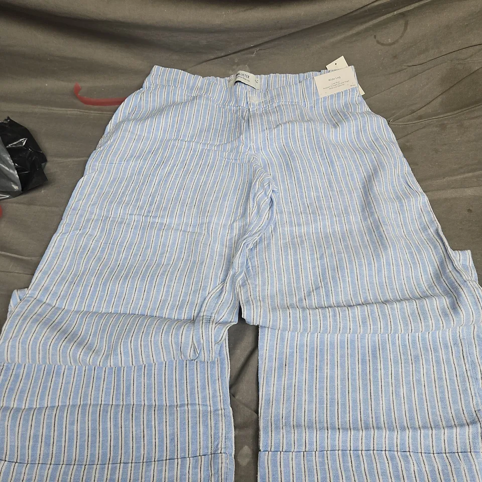 HOLLISTER LOW RISE WIDE LEG PANTS SIZE M
