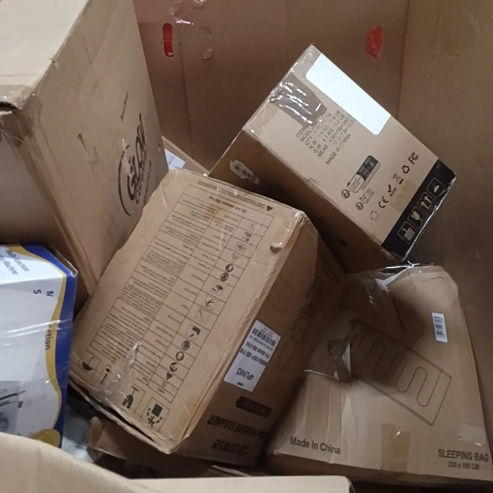 PALLET CONTAINING A LARGE QUANTITY OF ITEMS TO INCLUDE -PICTURE FRAME, SEWING MACHINE, SLOW JUICER ETC