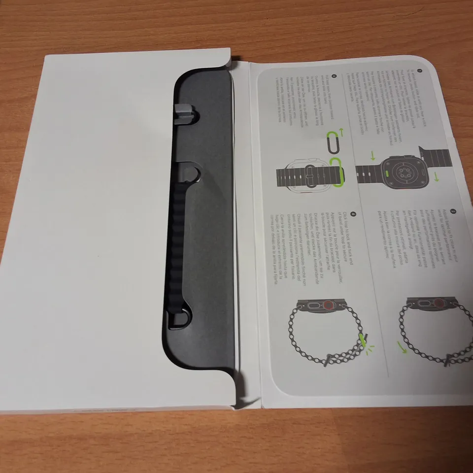 APPLE WATCH BLACK OCEAN BAND 49MM