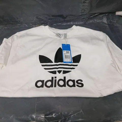 ADIDAS WHITE SIGNATURE LOGO STAMP TSHIRT 