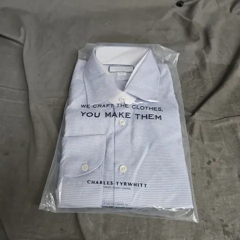CHARLES TYRWHITT NON-IRON STRETCH TEXTURE EXTRA SLIM FIT SHIRT IN LILAC CIRCLE SIZE 16 1/2/34"