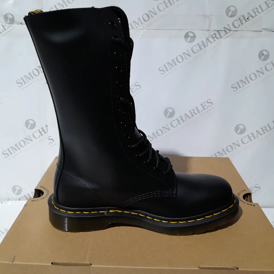 DR MARTENS 1914 HIGH TOP BOOT IN BLACK - UK 6 