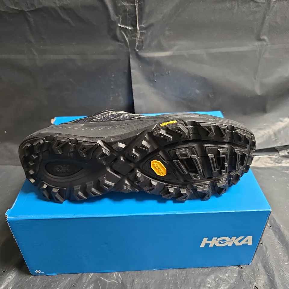 HOKA MAFATE THREE2 TRAIL RUNNING SHOES - BLACK/GRAPHITE, UK 10.5 (US 11) - BOXED