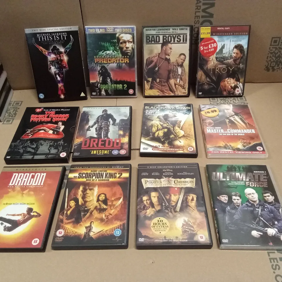 BOX TO CONTAIN A LARGE QUANTITY OF FILMS AND DVDs
