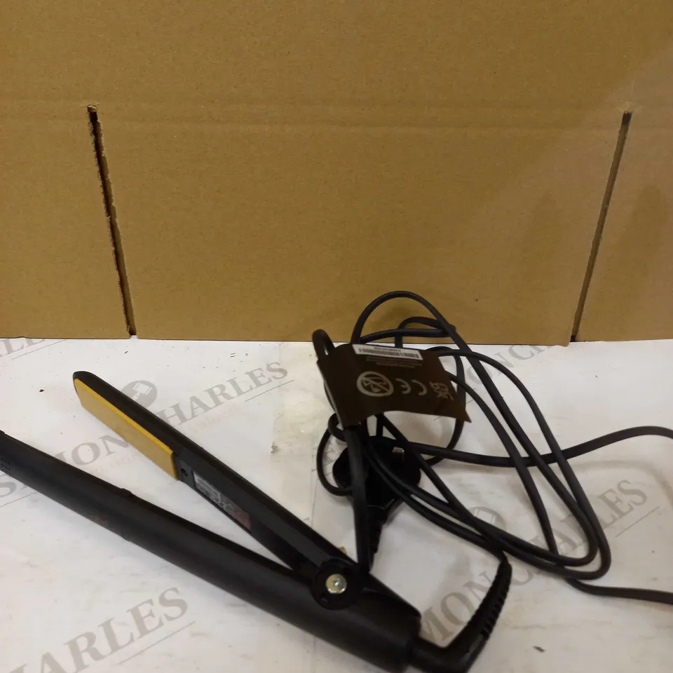 GHD HAIR STRAIGHTENERS