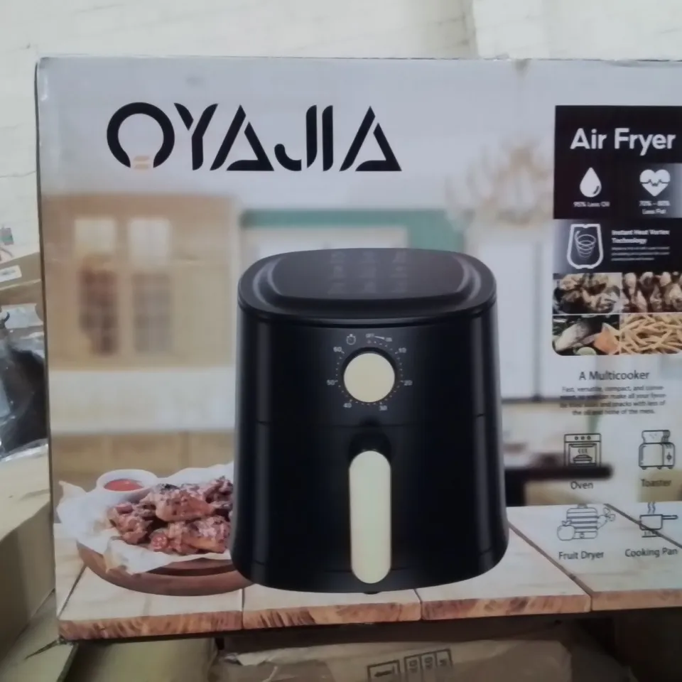 PALLET CONTAINING VARIOUS ASSORTED BOXED ITEMS TO INCLUDE. AIR FRYERS, ELECTRIC SPIN SCRUBBER, CAT FOOD AND WATER BOWL SETS, COOKWARE SET AND LOTS MORE UNMARKED BOXED ITEMS 
