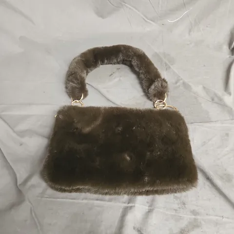 KOKO COUTURE FLUFFY HANDBAG IN DARK GREEN