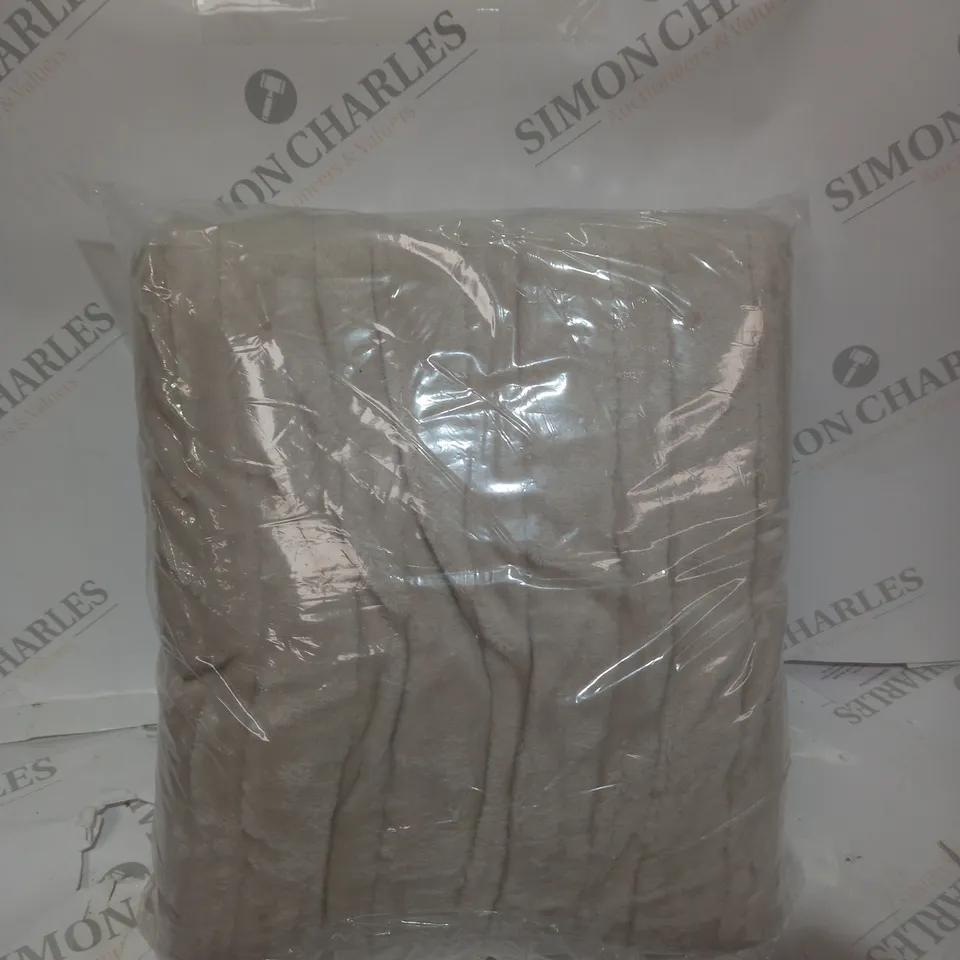BOXED COZEE HOME VELVETSOFT HEATED THROW IN STONE 