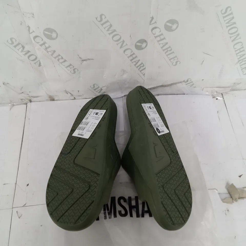 BAGGED GYMSHARK REST DAY SLIDES CORE OLIVE SIZE 8 