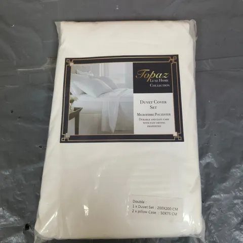 APPROXIMATELY 10 TOPAZ LUXE HOME COLLECTION DUVET COVER SETS - DOUBLE