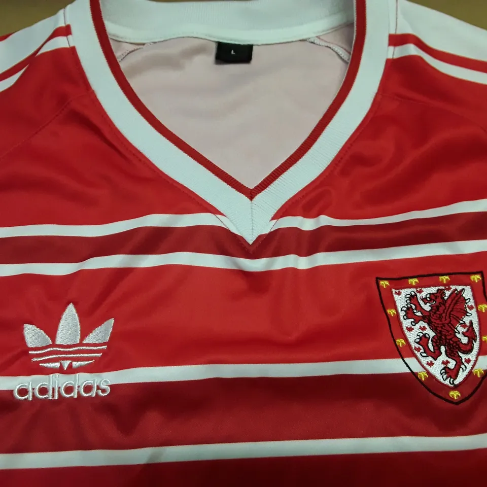 WALES ADIDAS SPORTS SHIRT - L