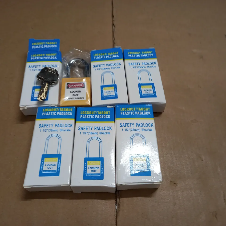 LOT OF 6 BOXED PLASTIC SAFETY PADLOCKS - 38MM