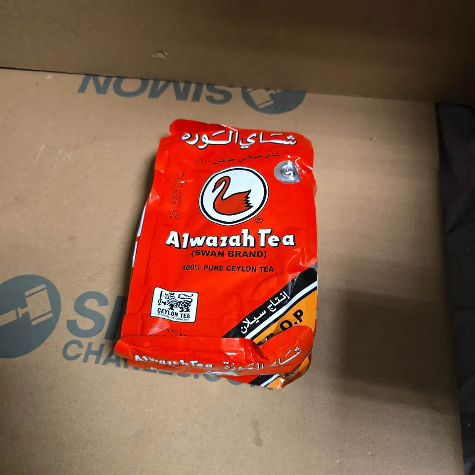 APPROXIMATELY 12 ASSORTED FOOD ITEMS INCLUDING HARIBO SHARE THE HAPPY AND ALWAZAH TEA SWAN BRAND 