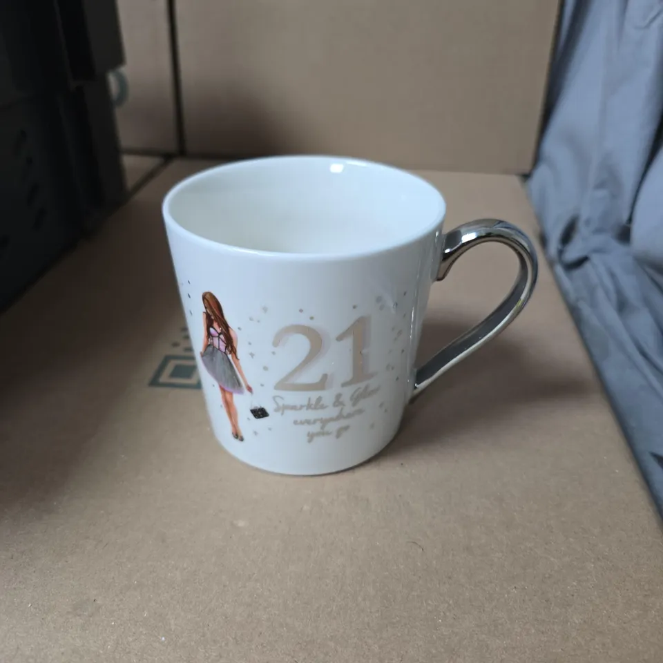 TOTE OF APPROXIMATELY 10 ASSORTED ITEMS TO INCLUDE: 21 MUG 