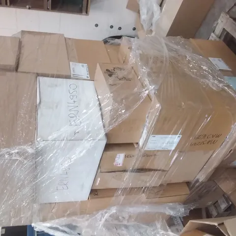 PALLET OF APPROXIMATELY 20 BOXED ASSORTED LAMPSHADES