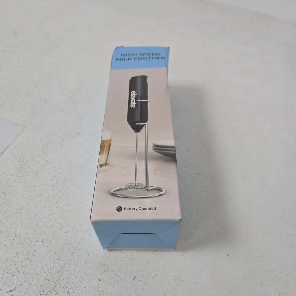 BOX OF APPROXIMATELY 15 ASSORTED HOUSEHOLD ITEMS INCLUDING HIGH SPEED MILK FROTHER AND LOW TEMPERATURE MINI GLUE GUN