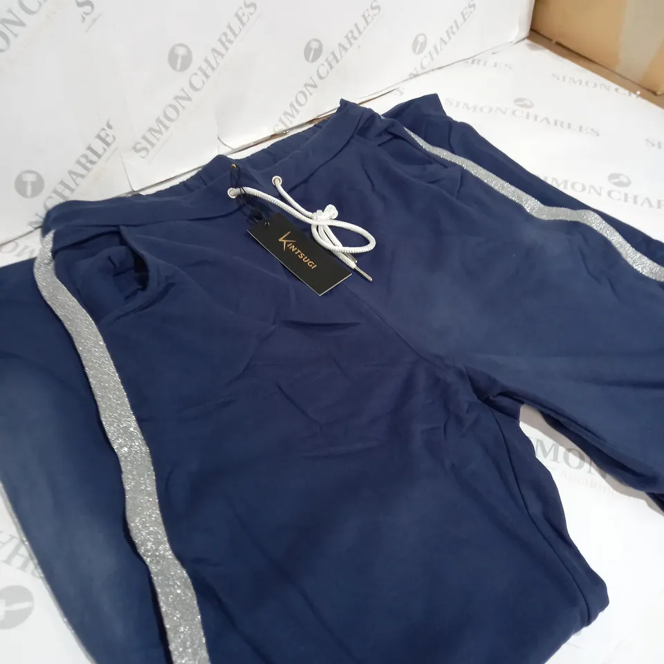 BOX OF CLOTHING ITEMS TO INCLUDE 5 X BLACK KINTSUGI CROPPED TOP & 5 X NAVY KINTSUGI JOGGING BOTTOMS 