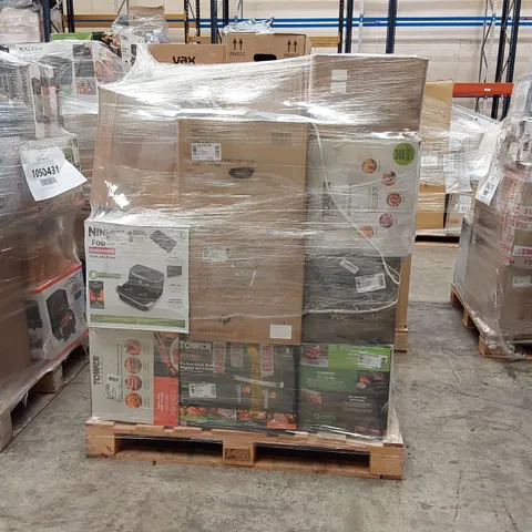 PALLET OF APPROXIMATELY 21 UNPROCESSED RAW RETURN HOUSEHOLD AND ELECTRICAL GOODS TO INCLUDE;