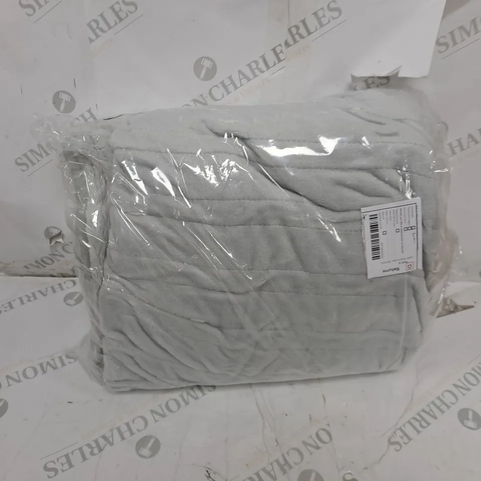 COZEE HOME VELVETSOFT HEATED THROW IN LIGHT GREY