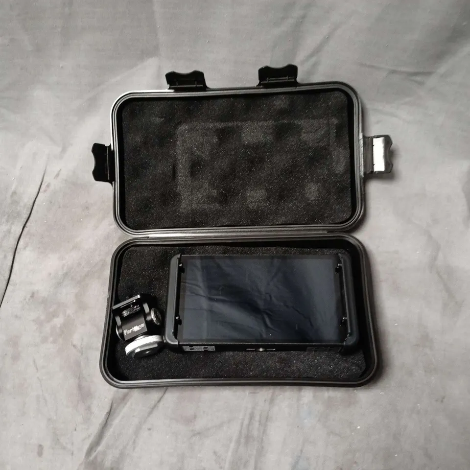 PORTKEYS PT511 TOUCH-SCREEN FIELD MONITOR WITH HARD CASE