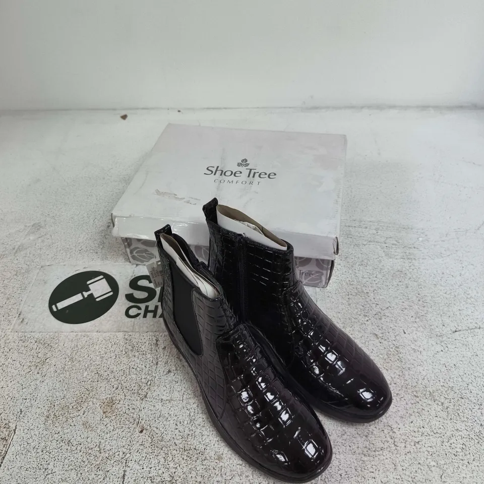 SHOE TREE COMFORT BRAMBLE BLACK CROC CHELSEA BOOTS – UK 6