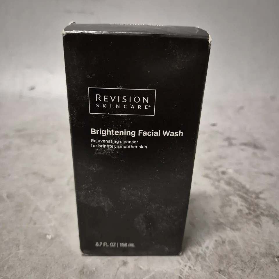 SEALED REVISION SKINCARE BRIGHTENING FACIAL WASH 198ML