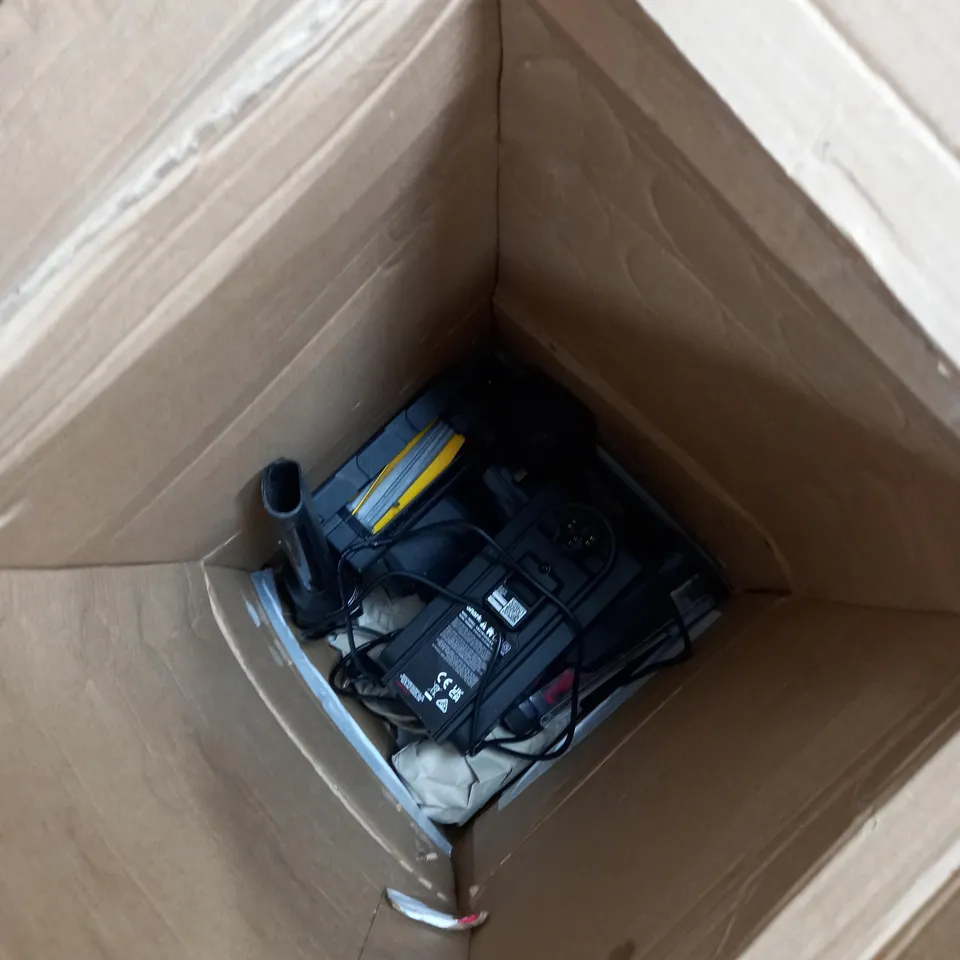 BOXED SHARK STRATOS CORDLESS VACUUM IZ400UKT