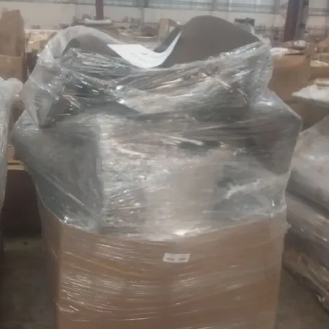 PALLET OF ASSORTED CHAIR PARTS MAINLY SEATS FOR A RANGE OF ASSORTED DINING CHAIRS