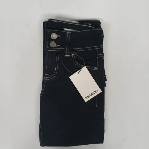 BERSHKA BOOTCUT PETITE JEANS IN BLACK SIZE UK 6