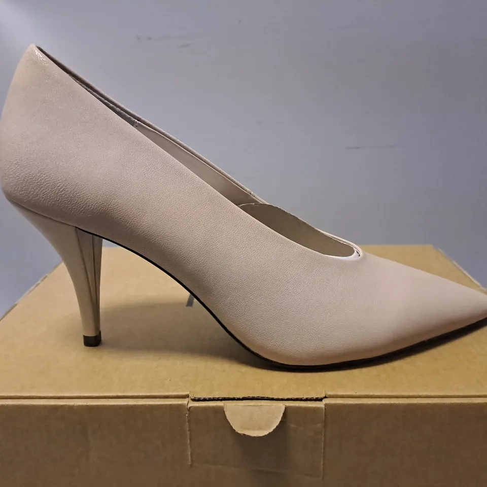 BOXED MNG ZAPATO NAVA CREAM HIGH HEELS - SIZE 40 