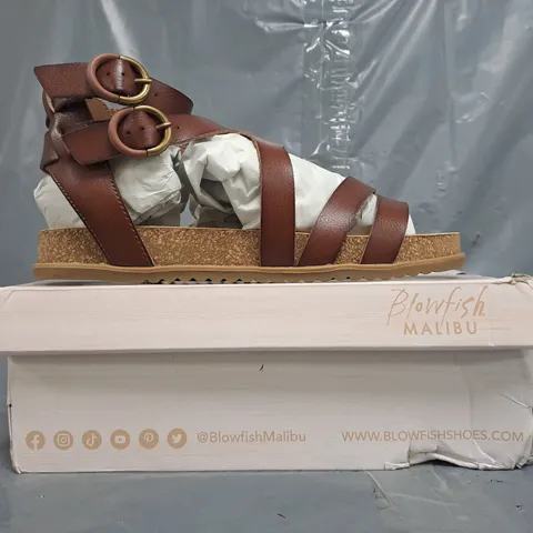 BOXED PAIR OF BLOWFISH MALIBU FANDIE OPEN TOE SANDALS IN BROWN SIZE UK 9