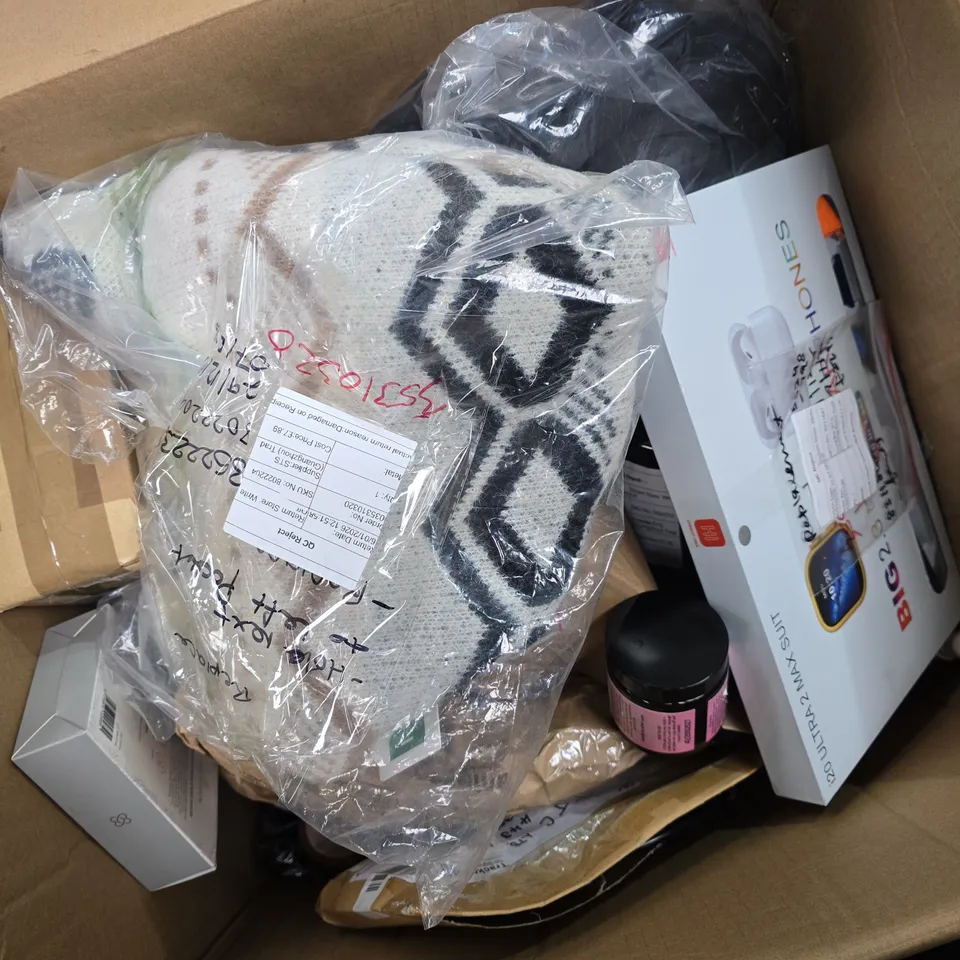 APPROXIMATELY 15 ASSORTED ITEMS TO INCLUDE I20 ULTRA 2 MAX SUIT, LOVE MY SKIN SHAVER, NEOMI DETANGLER, ETC - COLLECTION ONLY