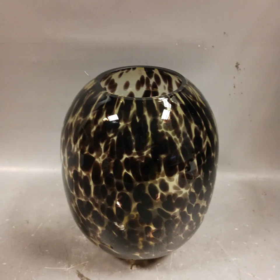 BOXED UNBRANDED CONFETTI GLASS VASE 