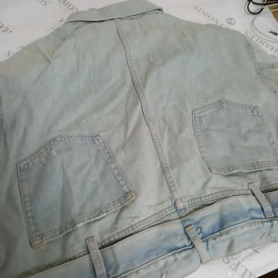 ZARA BLUE DENIM JACKET - SIZE LARGE 