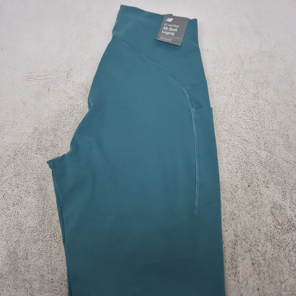 NEW BALANCE SLEEK LEGGING – SIZE M
