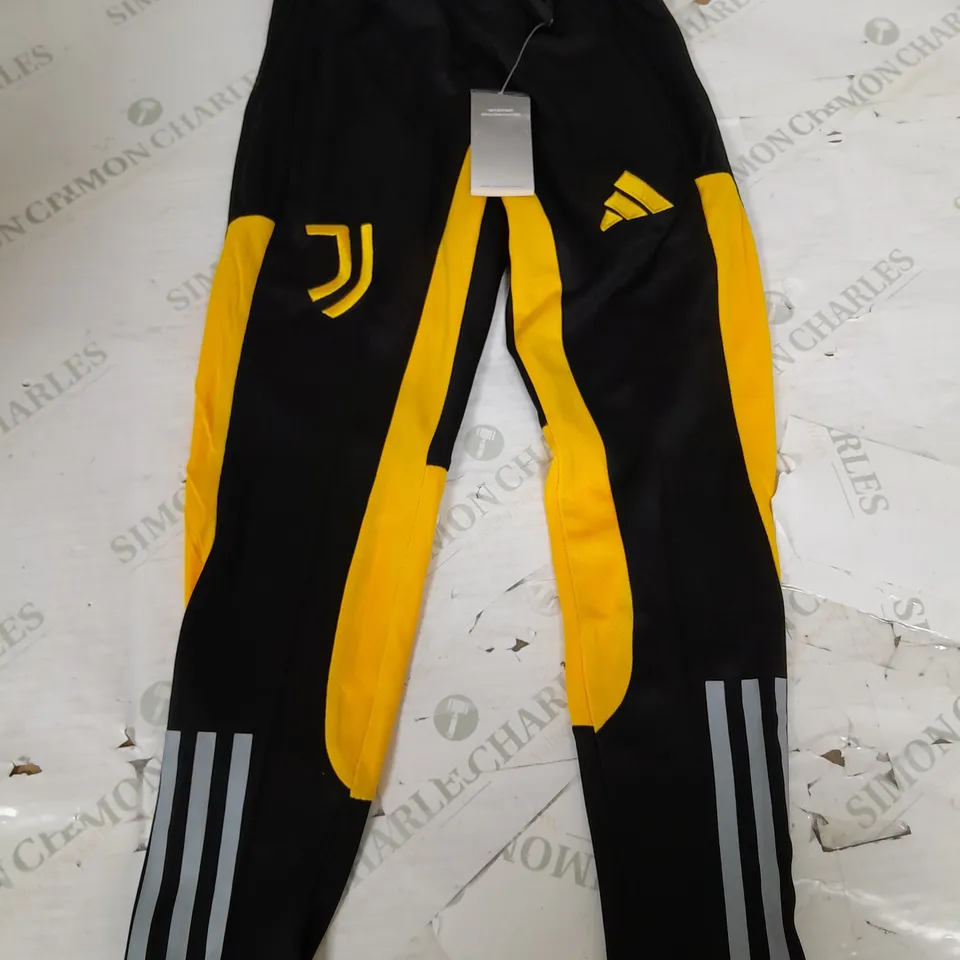 JUVENTUS FC TRACKSUIT BOTTOMS SIZE 10